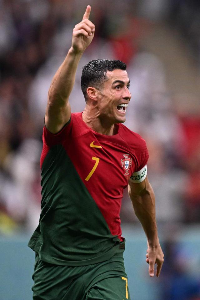 NBA勇士与篮网展开季后赛激烈对决（勇士对阵篮网，季后赛鏖战打响）