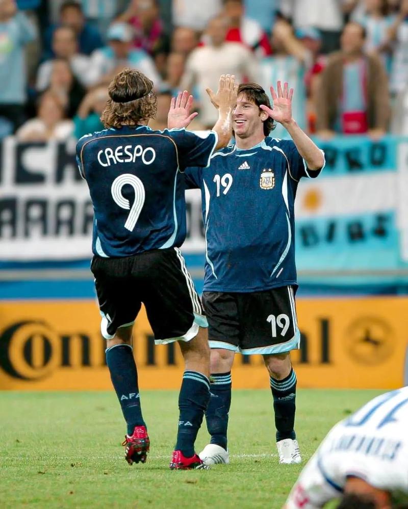 此次未入选法国队身价前10：登贝莱领衔，楚阿梅尼、约罗在列（法国队本期落选球员身价前十：登贝莱居首，楚阿梅尼、约罗上榜）